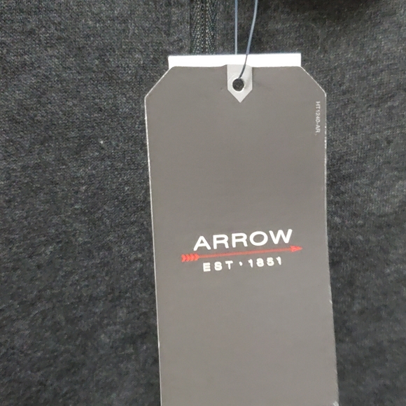 Arrow Sweater - Picture 10 of 12